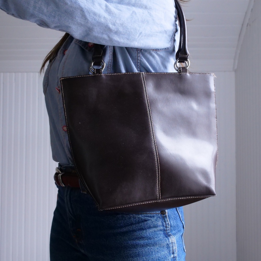 Great 90s/y2k Wilsons leather dark chocolate brown leather shoulder bag